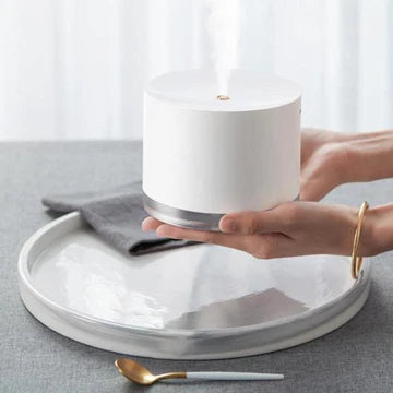 Elegante luchtbevochtiger met lamp